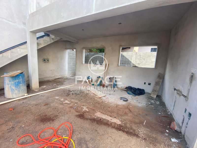 Imagens do imóveis Barracão :  / Comercial / Jardim Glória