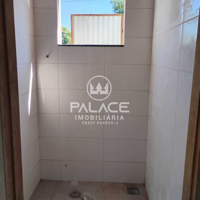 Barracão :  / Comercial / Vila Industrial