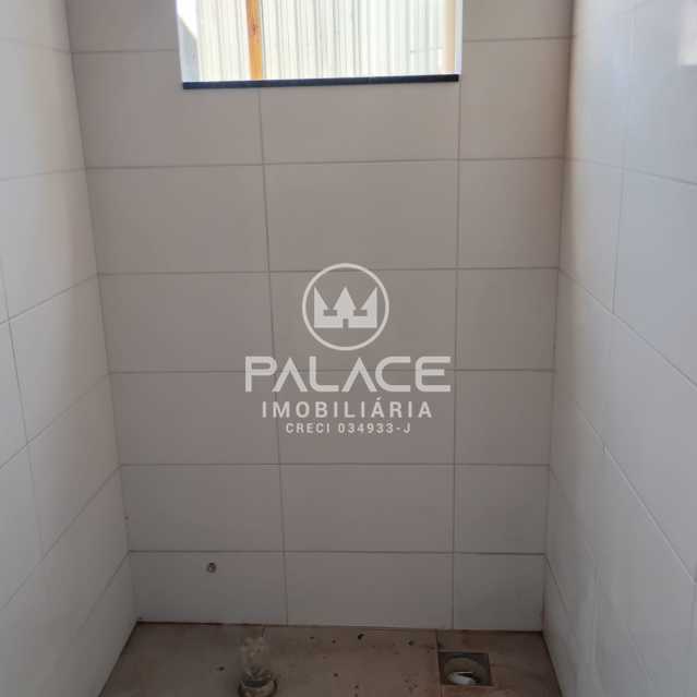 Barracão :  / Comercial / Vila Industrial