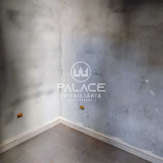 Barracão :  / Comercial / Vila Industrial