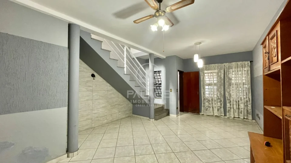CASA / SOBRADO 2 QUARTOS, SENDO 1 SUITE , 126m² - JARDIM ALGODOAL
