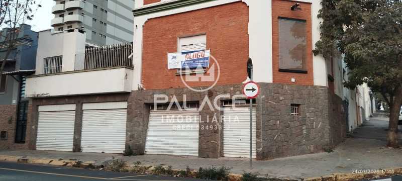 Imagens do imóveis Salão :  / Comercial / Centro