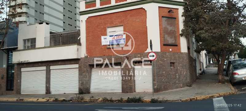 Imagens do imóveis Salão :  / Comercial / Centro