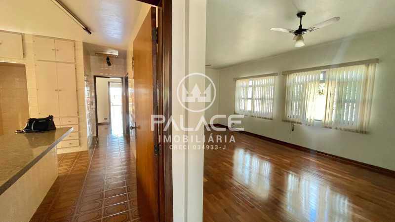 Imagens do imóveis CASA / RESIDENCIAL / COMERCIAL / CASTELINHO / PIRACICABA / 3 QUARTOS / 342m²