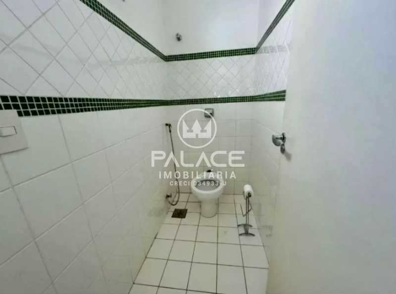 Imagens do imóveis Salão :  / Comercial / Centro