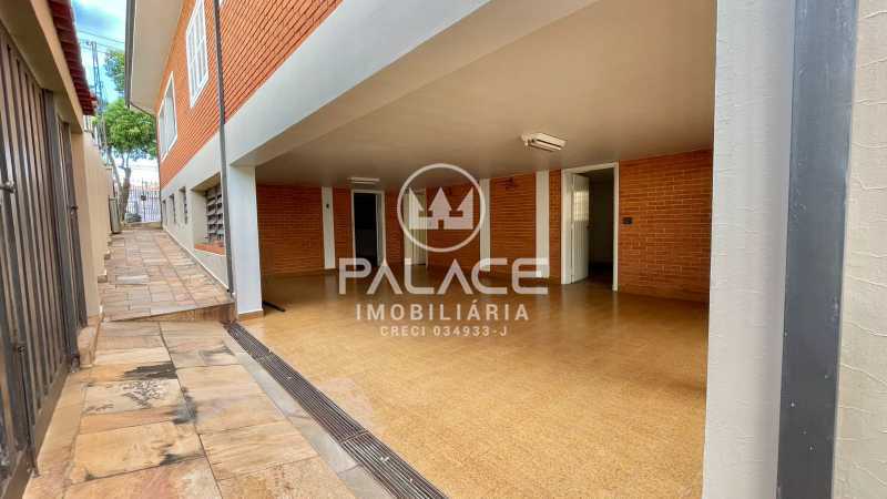 Imagens do imóveis CASA / RESIDENCIAL / COMERCIAL / CASTELINHO / PIRACICABA / 3 QUARTOS / 342m²