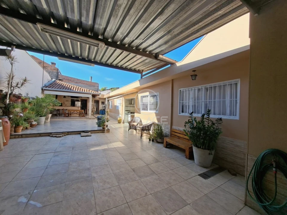 Casa a venda no kobayat libano