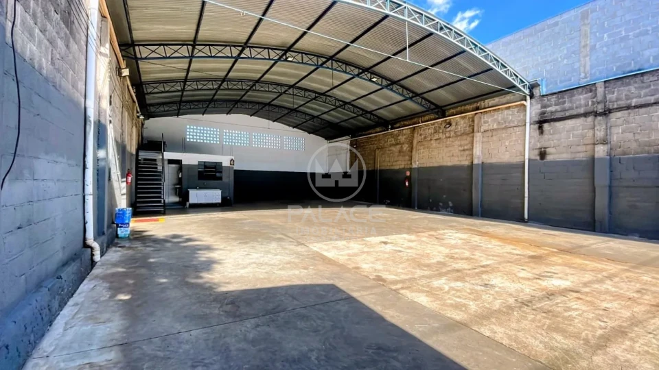 Barracão disponivel para locação