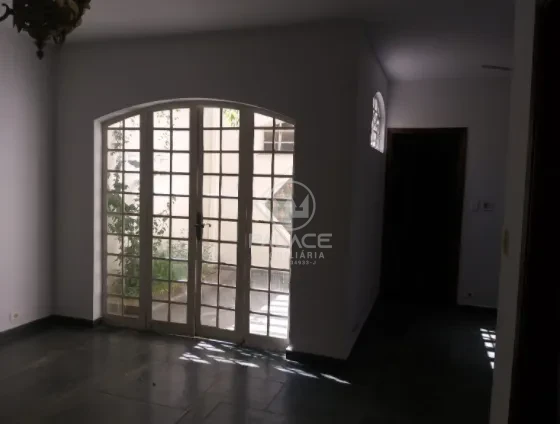 Casa a venda no Bairro Cidade Jardim