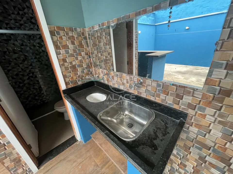 CASA PARA ALUGAR NO PARQUE SÃO MATHEUS COM 2 QUARTOS / PIRACICABA