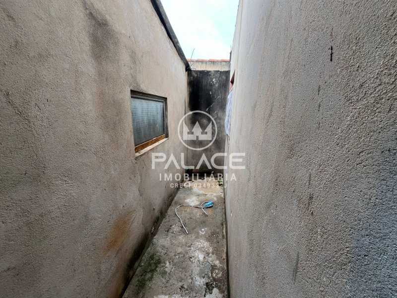 Imagens do imóveis Salão :  / Comercial / Centro