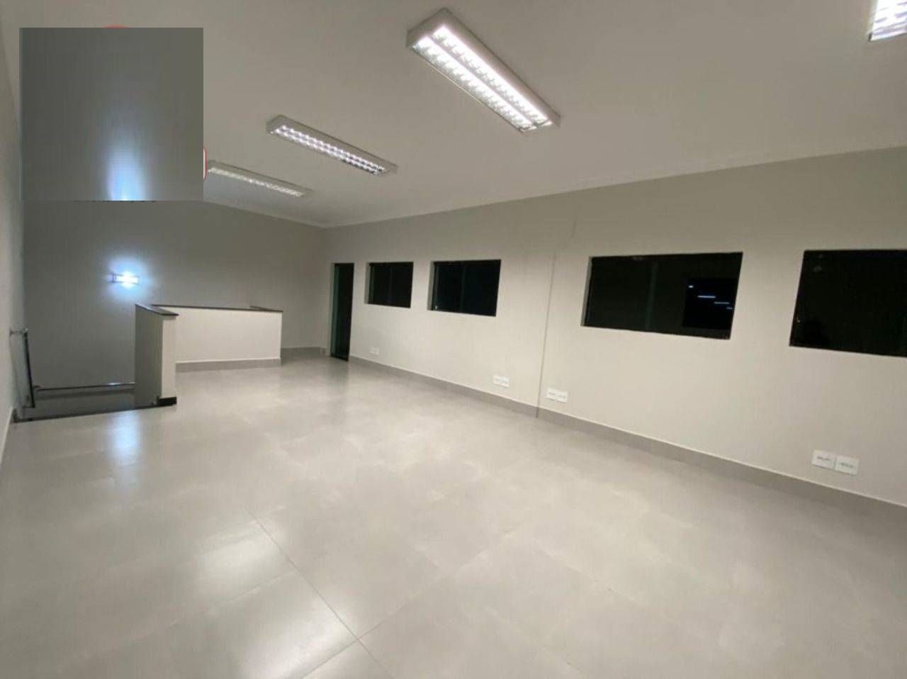 Barracão para alugar, 700 m²  Unileste - Piracicaba-SP