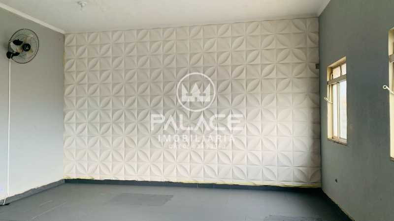 Imagens do imóveis Barracão :  / Comercial / Paulicéia