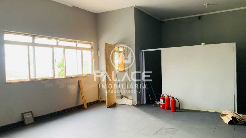 Imagens do imóveis Barracão :  / Comercial / Paulicéia