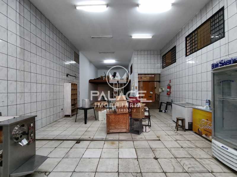 Imagens do imóveis Barracão :  / Comercial / Paulicéia