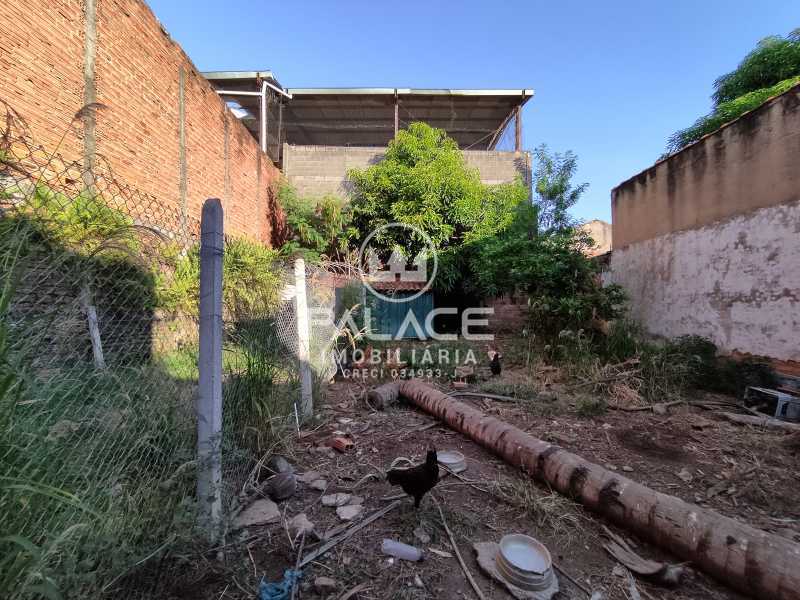 Imagens do imóveis Barracão :  / Comercial / Paulicéia