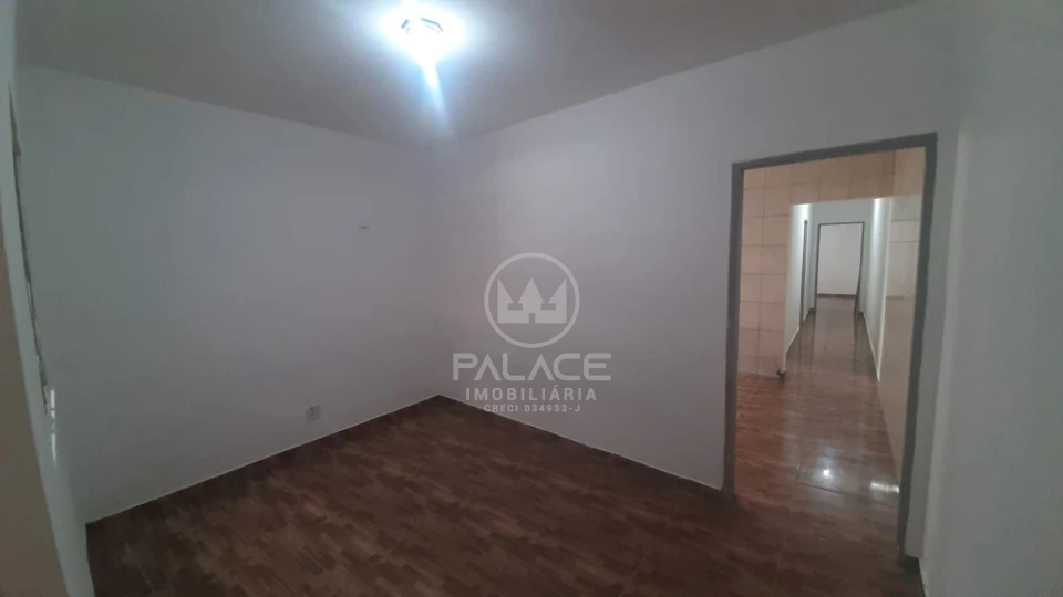 CASA PARA LOCAÇÃO / 2 QUARTOS