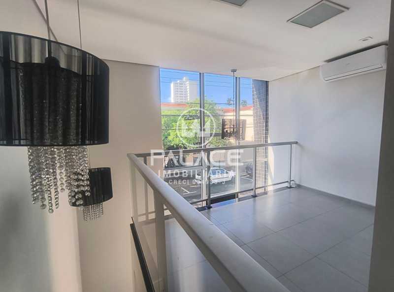 Imagens do imóveis Salão :  / Comercial / Centro