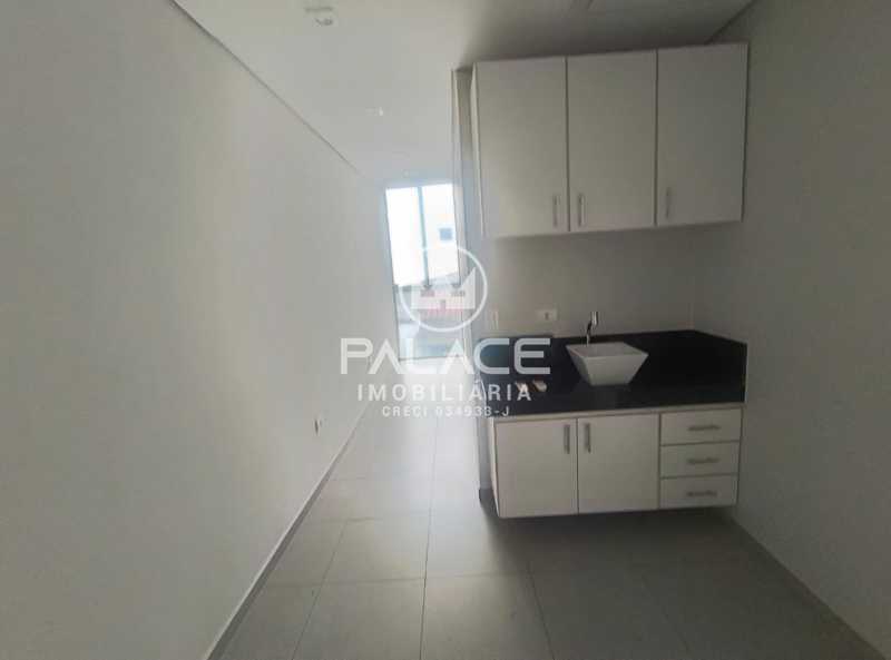 Imagens do imóveis Salão :  / Comercial / Centro