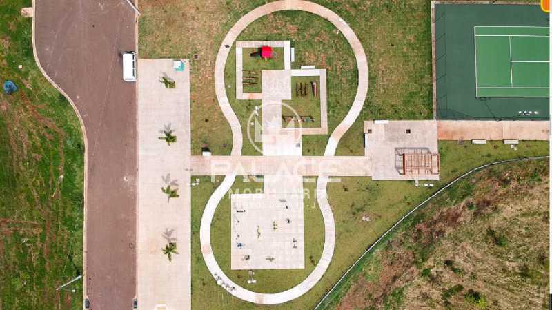 Imagens do imóveis terreno no condomínio soleil