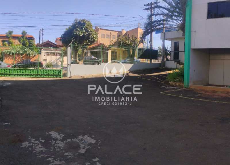 Imagens do imóveis Barracão :  / Comercial / Vale do Sol