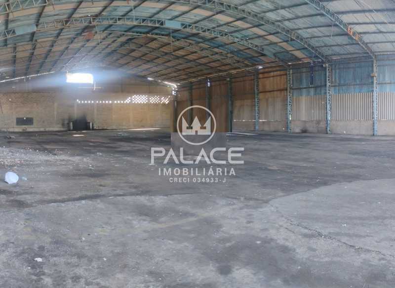 Imagens do imóveis Barracão :  / Comercial / Vale do Sol