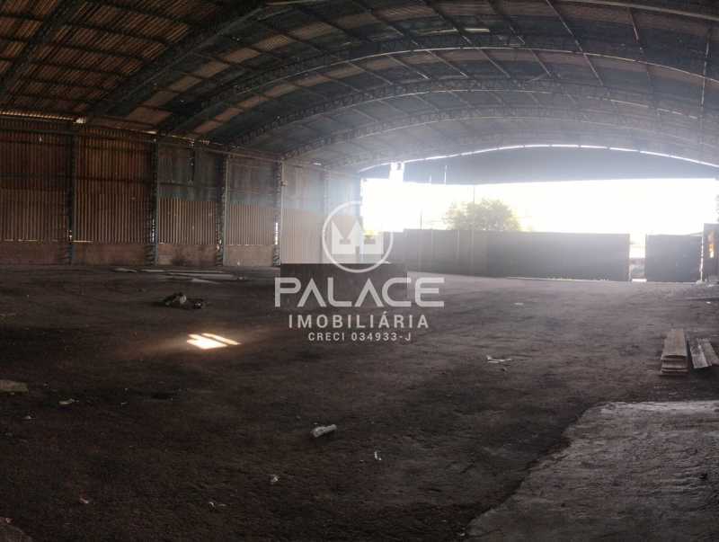 Imagens do imóveis Barracão :  / Comercial / Vale do Sol