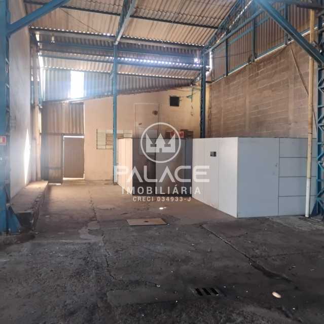 Imagens do imóveis Barracão :  / Comercial / Vale do Sol