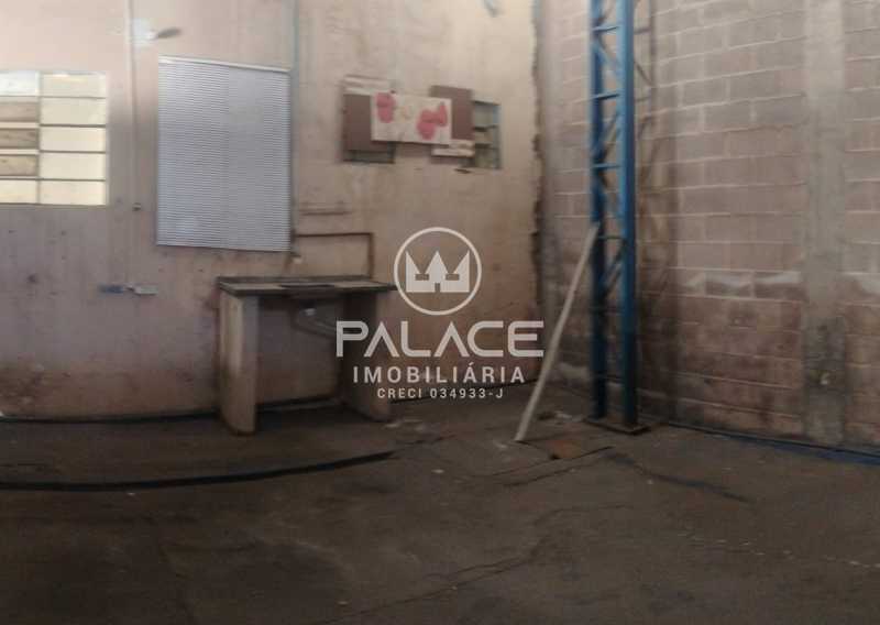 Imagens do imóveis Barracão :  / Comercial / Vale do Sol