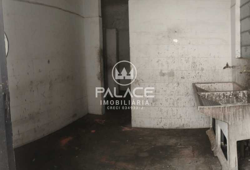 Imagens do imóveis Barracão :  / Comercial / Vale do Sol