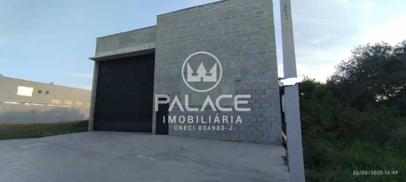 Imagens do imóveis Barracão :  / Comercial / São Vicente