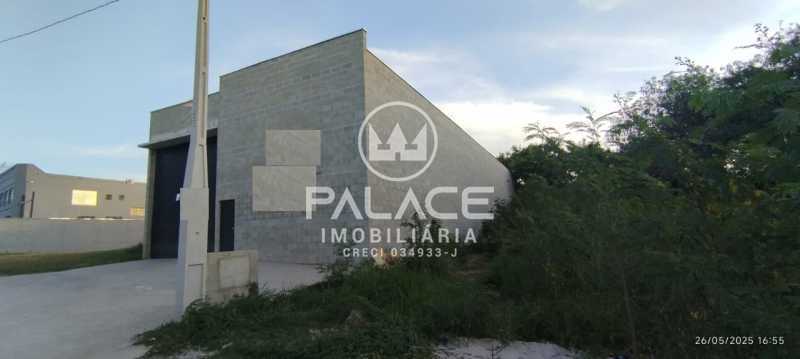 Imagens do imóveis Barracão :  / Comercial / São Vicente