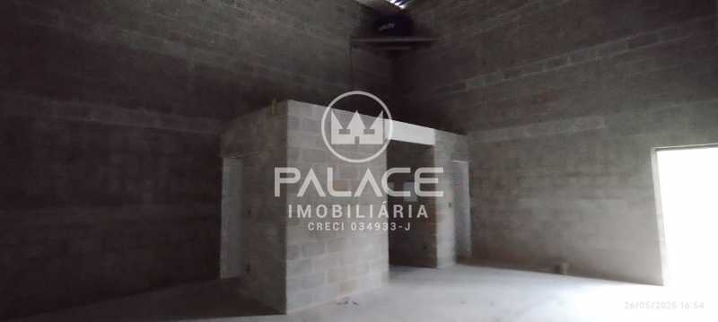 Imagens do imóveis Barracão :  / Comercial / São Vicente