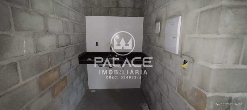 Imagens do imóveis Barracão :  / Comercial / São Vicente