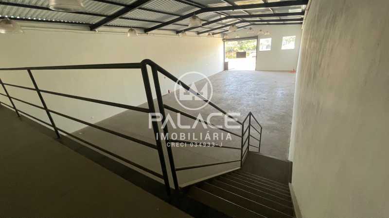 Imagens do imóveis Barracão :  / Comercial / Jardim Algodoal