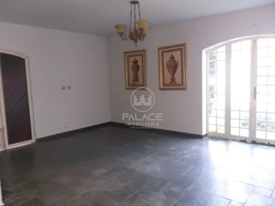 Casa a venda no Bairro Cidade Jardim