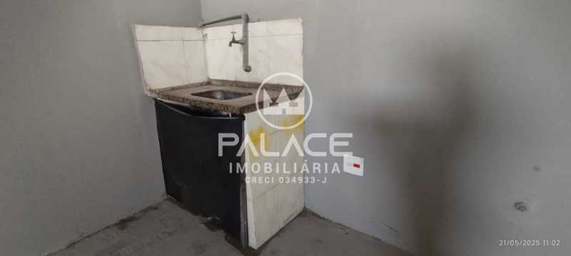 Imagens do imóveis Barracão :  / Comercial / Paulicéia