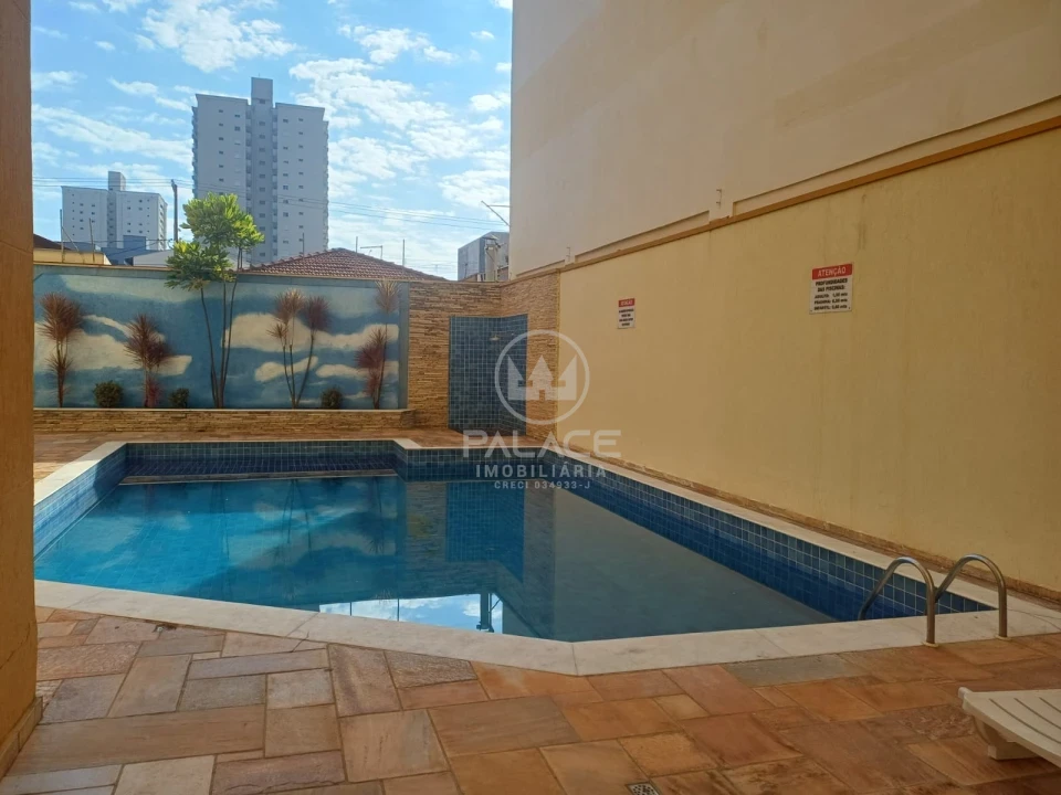 APARTAMENTO A VENDA NO EDIFICIO VERSALHES