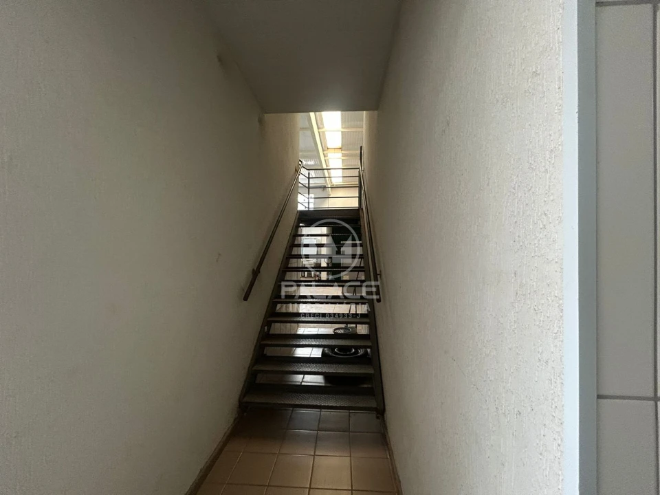 BARRACÃO PARA ALUGAR EM EXCELENTE LOCALIZAÇÃO E CONDIÇÕES - 1.000M²