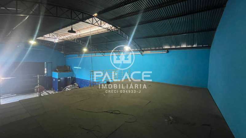 Imagens do imóveis Barracão :  / Comercial / Loteamento Chácaras Nazareth II