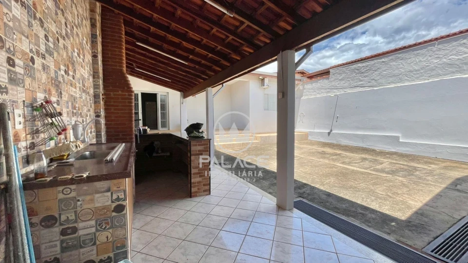 CASA PARA ALUGUEL 3 QUARTOS, 2 SUITES, 6 VAGAS , JARDIM JUPIÁ - PIRACICABA