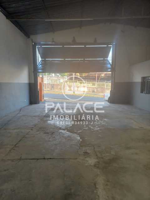 Imagens do imóveis Barracão :  / Comercial / Paulista