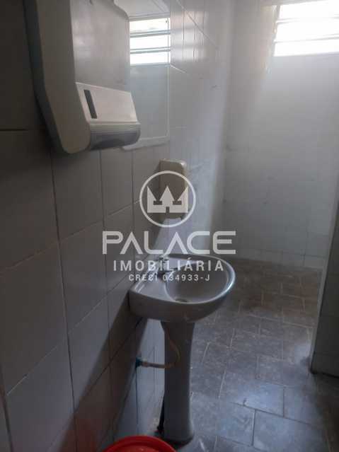 Imagens do imóveis Barracão :  / Comercial / Paulista