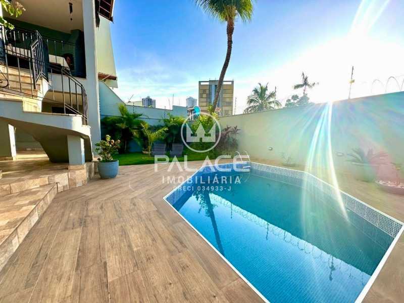 Imagens do imóveis Casa de rua :  / Residencial / Centro