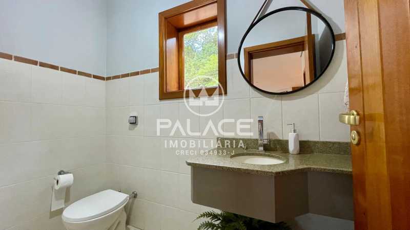 Imagens do imóveis Casa de rua :  / Residencial / Centro