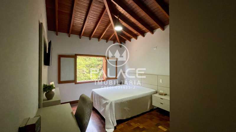 Imagens do imóveis Casa de rua :  / Residencial / Centro