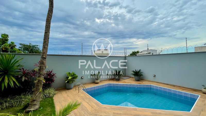 Imagens do imóveis Casa de rua :  / Residencial / Centro