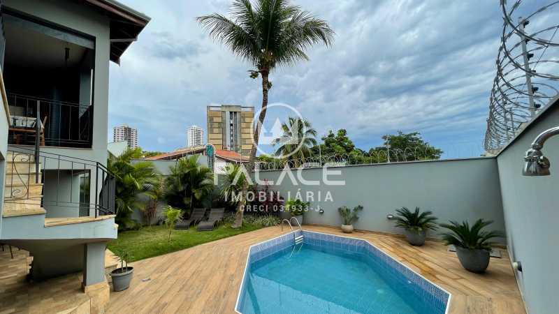 Imagens do imóveis Casa de rua :  / Residencial / Centro