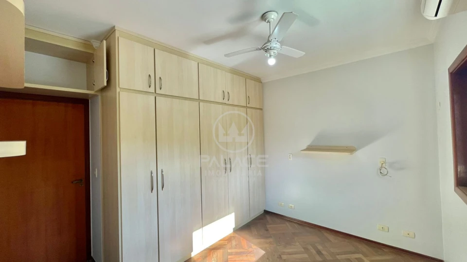 CASA / LOCACAO / 3 SUITES / CONDOMINIO / TERRAS IV