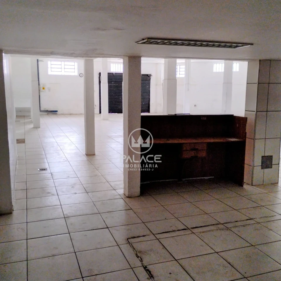 Barracão disponivel para locação